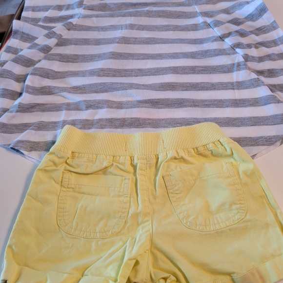 GIRLS TOP & SHORT SET - Picture 5 of 6